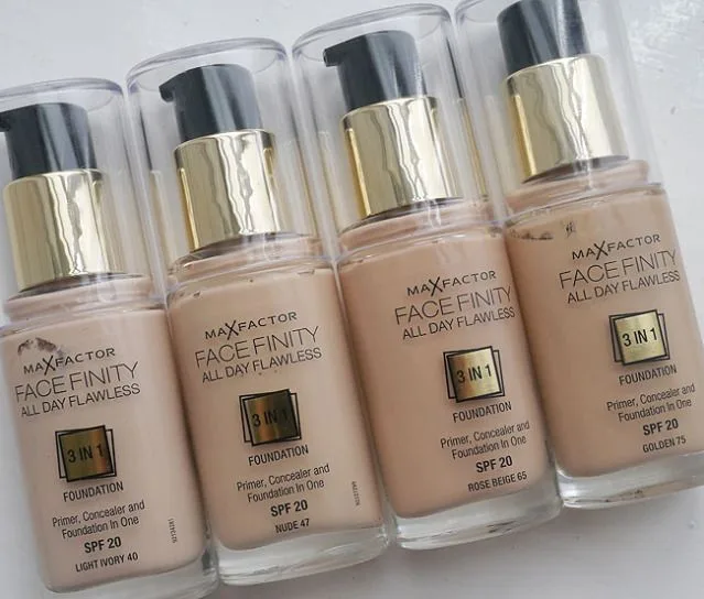 Fond de ten Max Factor Facefinity All Day Flawless pentru un look natural – Review