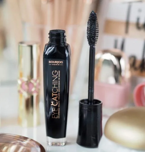 Bourjois Eye Catching Volume Mascara – rimel pentru extra volum