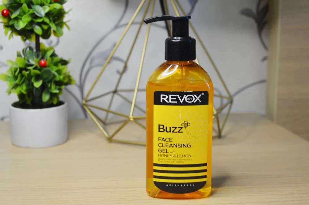 Gel de curatare Revox Buzz Honey & Lemon – Ce impresii mi-a lasat?