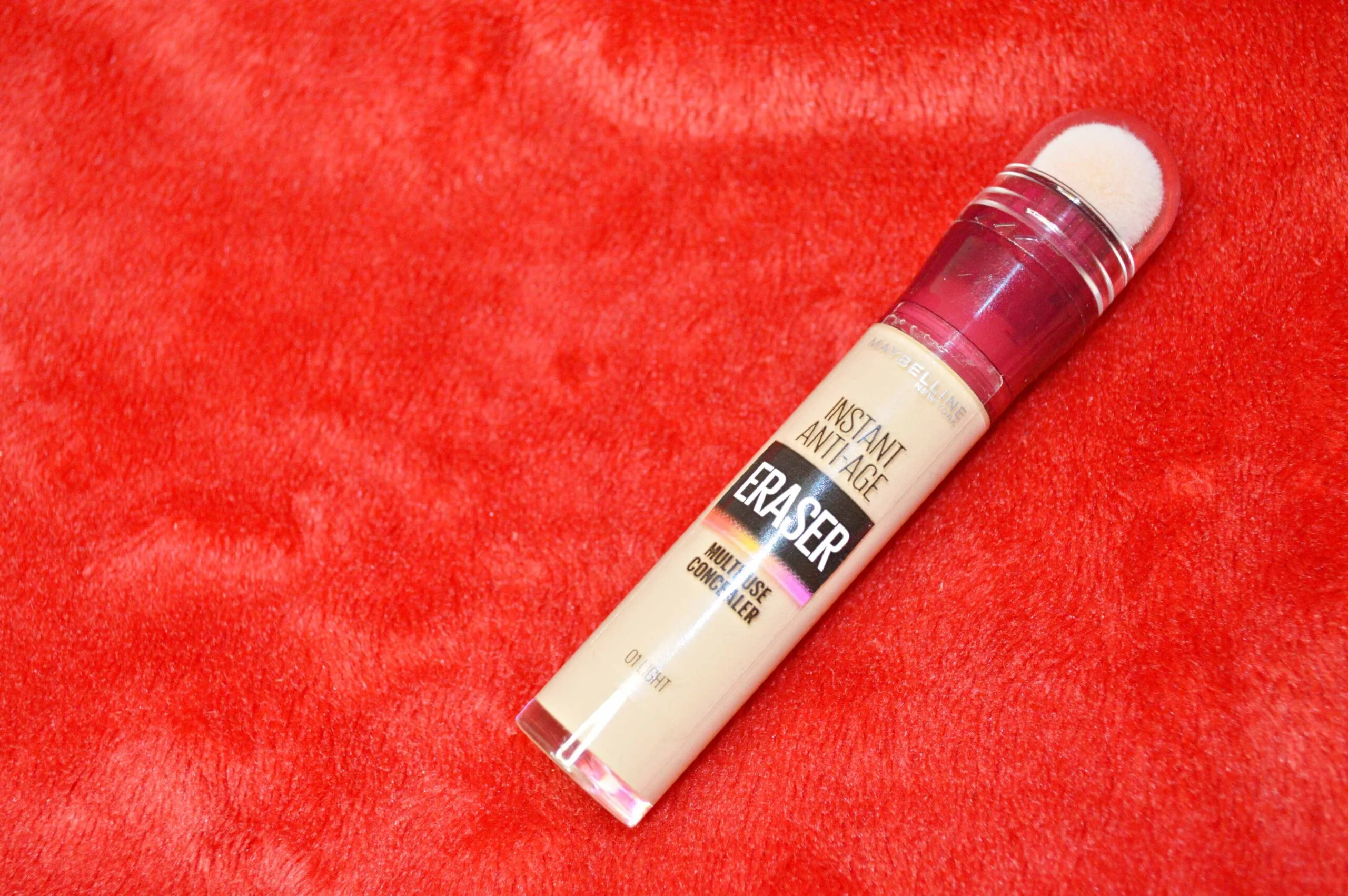 Maybelline Instant Anti-Age Eraser Eye Concealer : Review si Recomandari