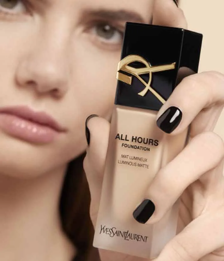 Yves Saint Laurent All Hours Fond de ten Review si Pareri