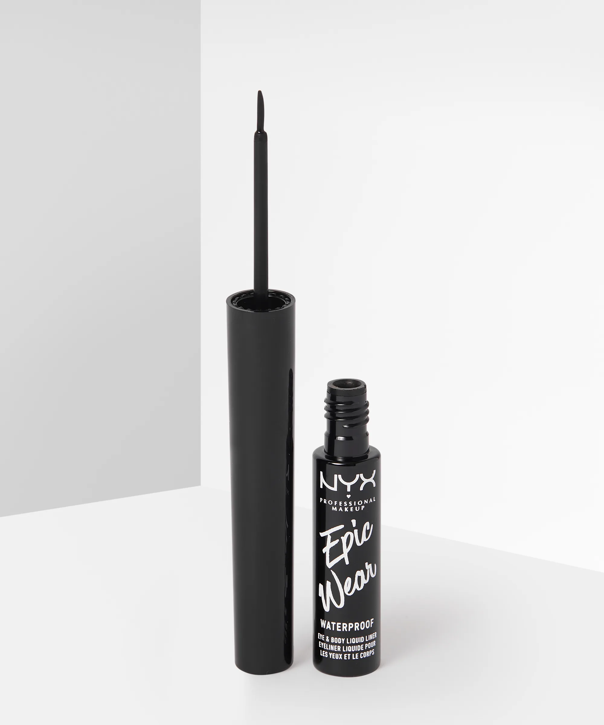 NYX Epic Wear Liquid Liner Review si Pareri personale